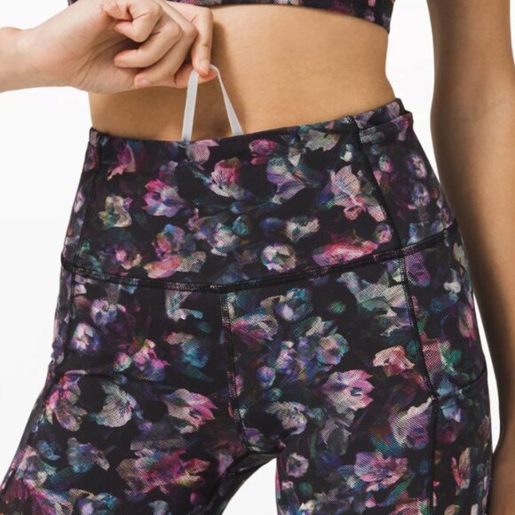 Black floral Lululemon Capri Leggings High Rise Top NWOT 8 - Picture 9 of 16